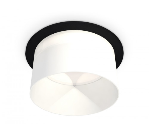 Встраиваемый светильник Ambrella Light Techno Spot XC8051016 (C8051, N8402) Встраиваемый светильник Ambrella Light Techno Spot XC8051016 (C8051, N8402)