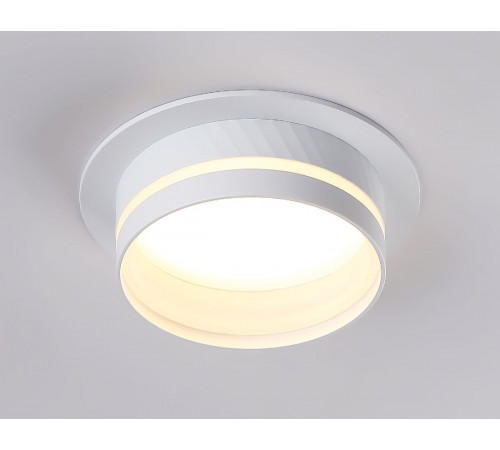 Встраиваемый светильник Ambrella Light GX53 Acrylic tech TN5218 Встраиваемый светильник Ambrella Light GX53 Acrylic tech TN5218