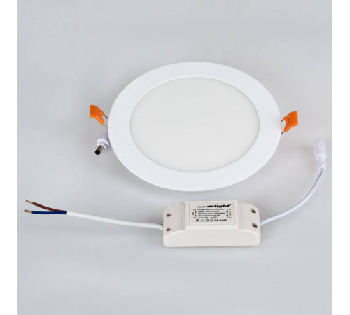 Встраиваемый светодиодный светильник Arlight DL-172M-15W Warm White 020113 Встраиваемый светодиодный светильник Arlight DL-172M-15W Warm White 020113