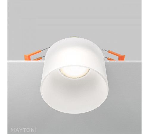 Встраиваемый светильник Maytoni Pauline DL047-01W