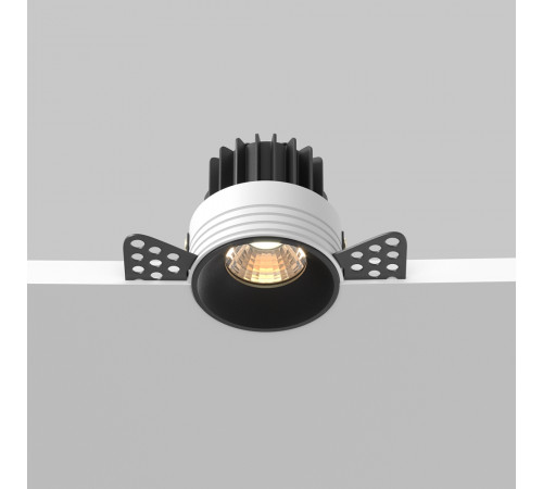 Встраиваемый светильник Maytoni Technical Downlight Round DL058-7W3K-TRS-B Встраиваемый светильник Maytoni Technical Downlight Round DL058-7W3K-TRS-B
