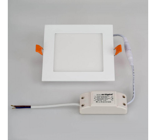 Встраиваемый светодиодный светильник Arlight DL-142x142M-13W Warm White 020130 Встраиваемый светодиодный светильник Arlight DL-142x142M-13W Warm White 020130