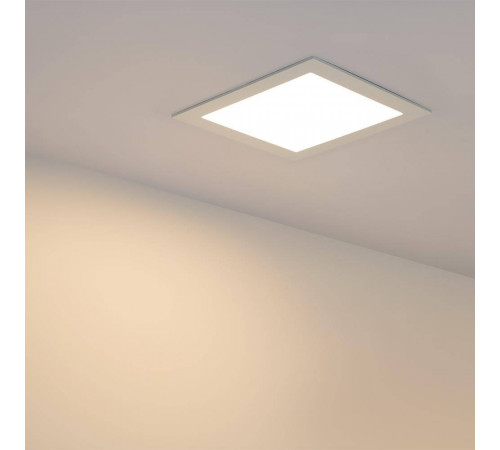 Встраиваемый светодиодный светильник Arlight DL-225x225M-21W Warm White 020137 Встраиваемый светодиодный светильник Arlight DL-225x225M-21W Warm White 020137