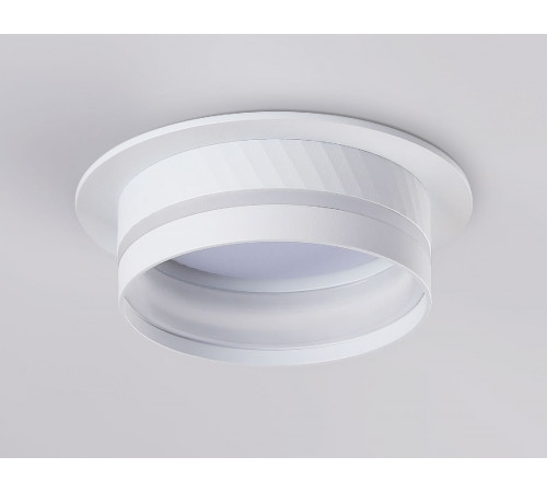 Встраиваемый светильник Ambrella Light GX53 Acrylic tech TN5218 Встраиваемый светильник Ambrella Light GX53 Acrylic tech TN5218