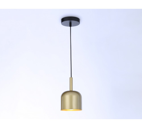Подвесной светильник Ambrella Light Traditional TR97113 Подвесной светильник Ambrella Light Traditional TR97113