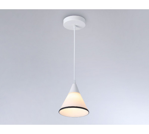 Подвесной светильник Ambrella Light Modern TR3166 Подвесной светильник Ambrella Light Modern TR3166