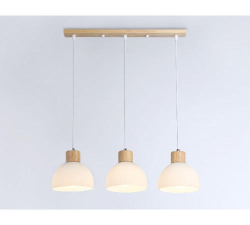 Подвесной светильник Ambrella Light Traditional TR83135