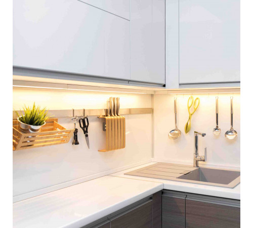 Светодиодная лента Apeyron 12В СТ 4,8Вт/м smd3528, 60д/м IP65 280Лм/м 5м 3000К 00-09