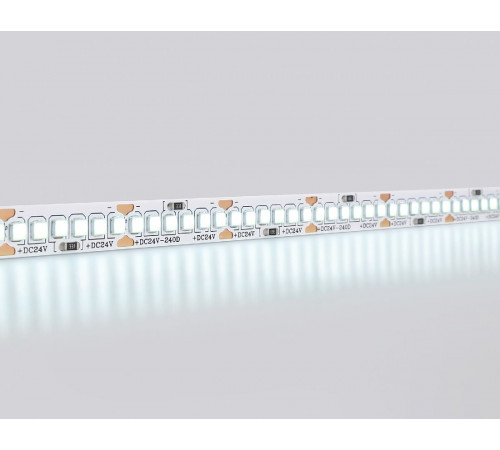 Светодиодная лента Ambrella Light LED Strip 24В 2835 20Вт/м 6500K 5м IP20 GS3403 Светодиодная лента Ambrella Light LED Strip 24В 2835 20Вт/м 6500K 5м IP20 GS3403