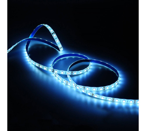 Светодиодная лента Gauss Basic 12В 5050 10Вт/м 4000K 3м IP65 BT052 Светодиодная лента Gauss Basic 12В 5050 10Вт/м 4000K 3м IP65 BT052