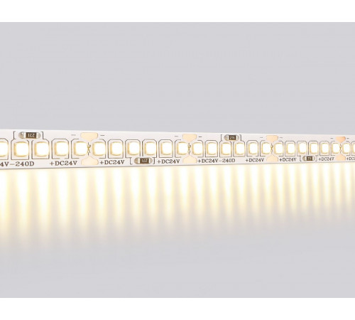 Светодиодная лента Ambrella Light LED Strip 24В 2835 22Вт/м 3000K 5м IP20 GS3501 Светодиодная лента Ambrella Light LED Strip 24В 2835 22Вт/м 3000K 5м IP20 GS3501