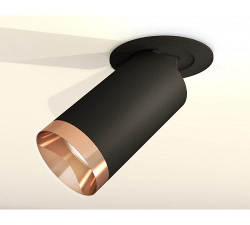 Спот Ambrella Light Techno Spot XM6323205 (A2242, C6323, N6135)