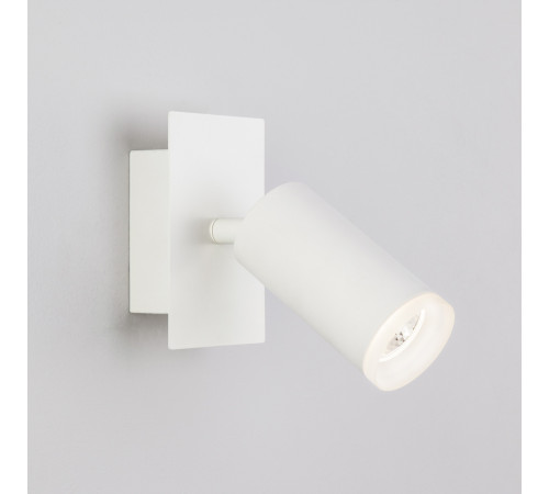 Спот Eurosvet Holly 20067/1 LED белый