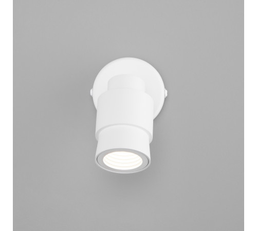 Спот Eurosvet Plat 20125/1 LED белый Спот Eurosvet Plat 20125/1 LED белый