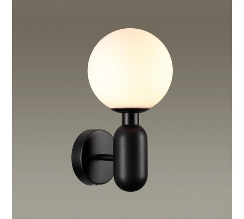 Бра Odeon Light Okia 4668/1W Бра Odeon Light Okia 4668/1W