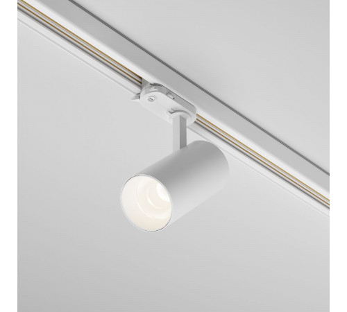 Трековый трехфазный светильник Maytoni Focus Led TR197-3-12WCCT-M-W Трековый трехфазный светильник Maytoni Focus Led TR197-3-12WCCT-M-W