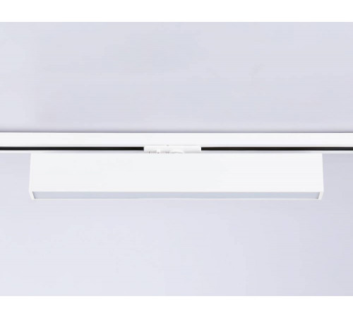 Трековый однофазный светильник Ambrella Light Track System GL6772 Трековый однофазный светильник Ambrella Light Track System GL6772