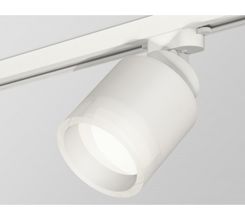 Трековый светильник Ambrella Light Track System XT8110001 (A2524, A2105, C8110, N8401) Трековый светильник Ambrella Light Track System XT8110001 (A2524, A2105, C8110, N8401)