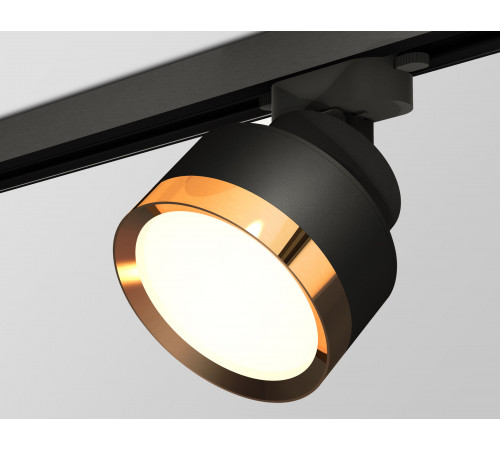Трековый светильник Ambrella Light Track System XT8102004 (A2526, A2106, C8102, N8124) Трековый светильник Ambrella Light Track System XT8102004 (A2526, A2106, C8102, N8124)