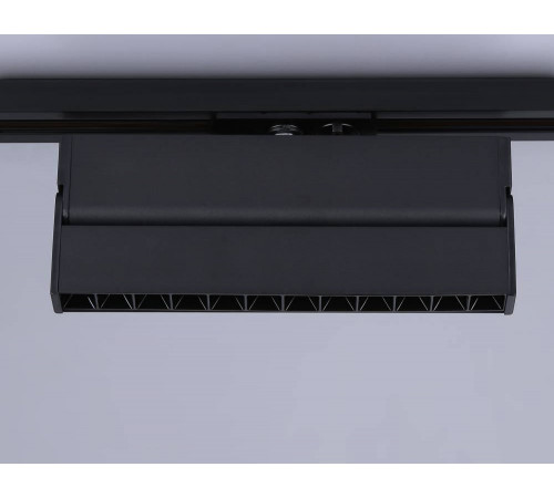 Трековый однофазный светильник Ambrella Light Track System GL6817 Трековый однофазный светильник Ambrella Light Track System GL6817