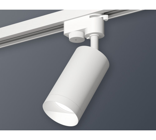 Трековый однофазный светильник Ambrella Light Track System XT6322060 (A2520, C6322, N6130) Трековый однофазный светильник Ambrella Light Track System XT6322060 (A2520, C6322, N6130)