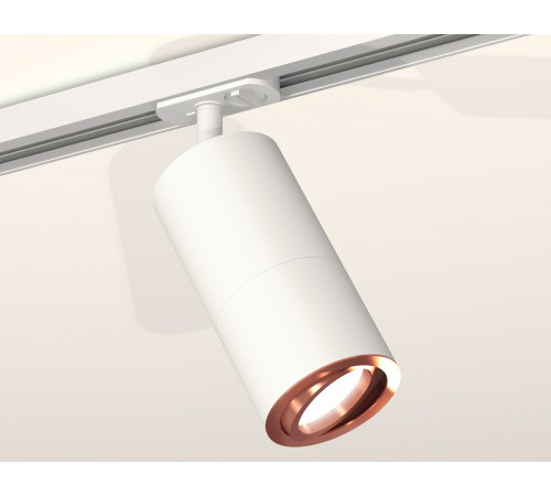 Комплект трекового светильника Ambrella Light Track System XT7401082 (A2536, C7421, A2011, C7401, N7005) Комплект трекового светильника Ambrella Light Track System XT7401082 (A2536, C7421, A2011, C7401, N7005)
