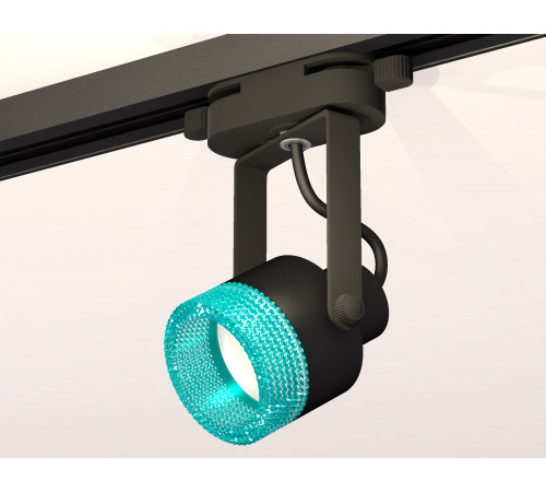 Трековый однофазный светильник Ambrella Light Track System XT6602063 (C6602, N6153) Трековый однофазный светильник Ambrella Light Track System XT6602063 (C6602, N6153)