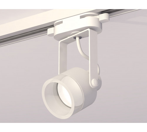 Трековый однофазный светильник Ambrella Light Track System XT6601085 (C6601, N6248) Трековый однофазный светильник Ambrella Light Track System XT6601085 (C6601, N6248)
