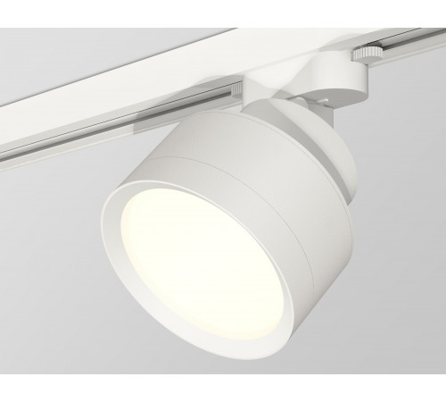 Трековый светильник Ambrella Light Track System XT8101001 (A2524, A2105, C8101, N8112) Трековый светильник Ambrella Light Track System XT8101001 (A2524, A2105, C8101, N8112)