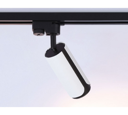 Трековый однофазный светильник Ambrella Light Track System GL5154 Трековый однофазный светильник Ambrella Light Track System GL5154