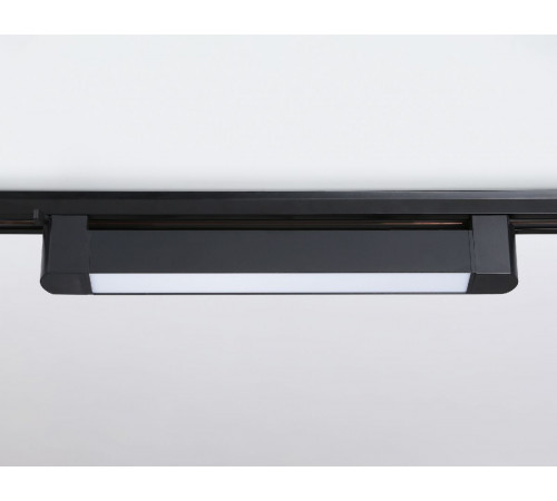 Трековый однофазный светильник Ambrella Light Track system GL6733 Трековый однофазный светильник Ambrella Light Track system GL6733