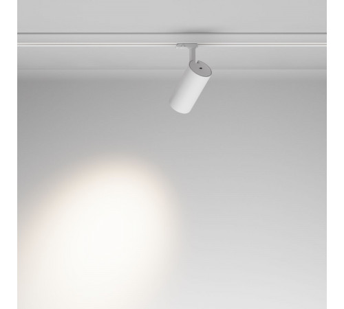 Трековый трехфазный светильник Maytoni Focus Led TR197-3-30WCCT-M-W Трековый трехфазный светильник Maytoni Focus Led TR197-3-30WCCT-M-W