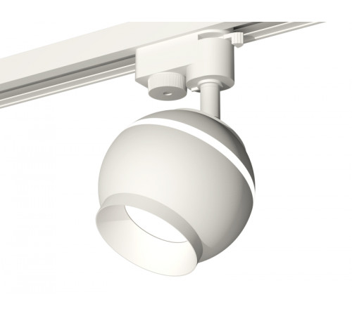 Трековый однофазный светильник с подсветкой Ambrella Light Track System XT1101020 (A2520, C1101, N7030) Трековый однофазный светильник с подсветкой Ambrella Light Track System XT1101020 (A2520, C1101, N7030)