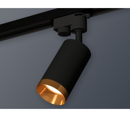 Трековый однофазный светильник Ambrella Light Track System XT6323064 (A2521, C6323, N6134) Трековый однофазный светильник Ambrella Light Track System XT6323064 (A2521, C6323, N6134)
