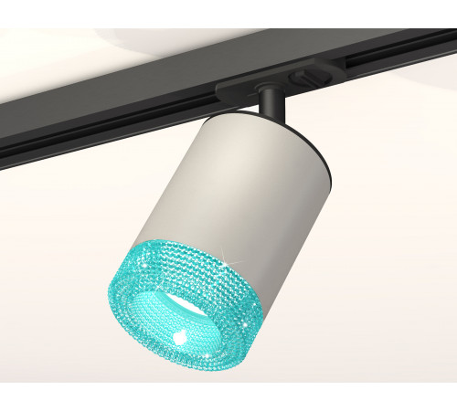 Комплект трекового светильника Ambrella Light Track System XT7423011 (A2537, C7423, N7194) Комплект трекового светильника Ambrella Light Track System XT7423011 (A2537, C7423, N7194)