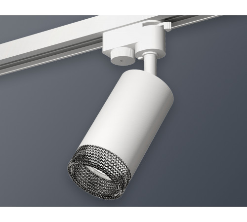 Трековый однофазный светильник Ambrella Light Track System XT6322081 (A2520, C6322, N6151) Трековый однофазный светильник Ambrella Light Track System XT6322081 (A2520, C6322, N6151)