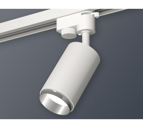 Трековый однофазный светильник Ambrella Light Track System XT6322042 (A2520, C6322, N6122) Трековый однофазный светильник Ambrella Light Track System XT6322042 (A2520, C6322, N6122)