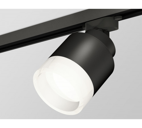 Трековый светильник Ambrella Light Track System XT8111001 (A2526, A2106, C8111, N8401) Трековый светильник Ambrella Light Track System XT8111001 (A2526, A2106, C8111, N8401)