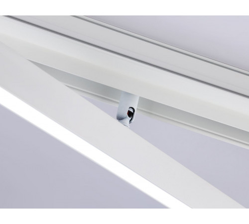Трековый магнитный светильник Ambrella Light Magnetic Track System GL4200 Трековый магнитный светильник Ambrella Light Magnetic Track System GL4200