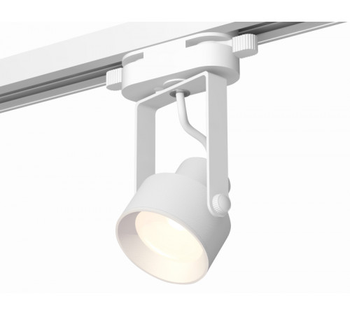 Трековый однофазный светильник Ambrella Light Track System XT6601001 (C6601, N6101) Трековый однофазный светильник Ambrella Light Track System XT6601001 (C6601, N6101)