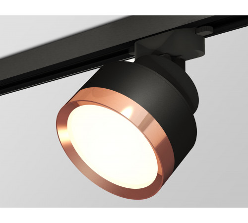 Трековый светильник Ambrella Light Track System XT8102005 (A2526, A2106, C8102, N8126) Трековый светильник Ambrella Light Track System XT8102005 (A2526, A2106, C8102, N8126)