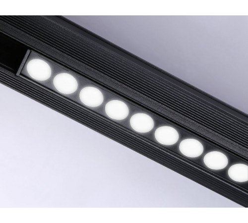 Трековый магнитный светильник Ambrella Light Magnetic Track System GL4033 Трековый магнитный светильник Ambrella Light Magnetic Track System GL4033