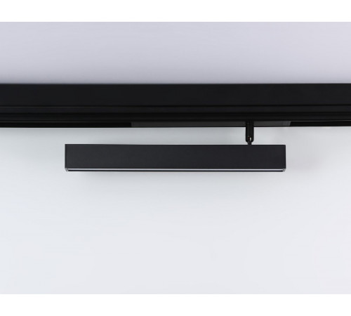 Трековый магнитный светильник Ambrella Light Magnetic 220V GL1332 Трековый магнитный светильник Ambrella Light Magnetic 220V GL1332