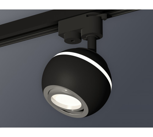 Трековый однофазный светильник с подсветкой Ambrella Light Track System XT1102022 (A2521, C1102, N7003) Трековый однофазный светильник с подсветкой Ambrella Light Track System XT1102022 (A2521, C1102, N7003)