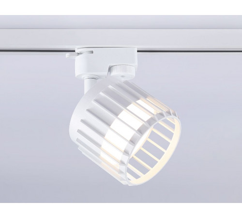 Трековый однофазный светильник Ambrella Light Track System GL5348 Трековый однофазный светильник Ambrella Light Track System GL5348