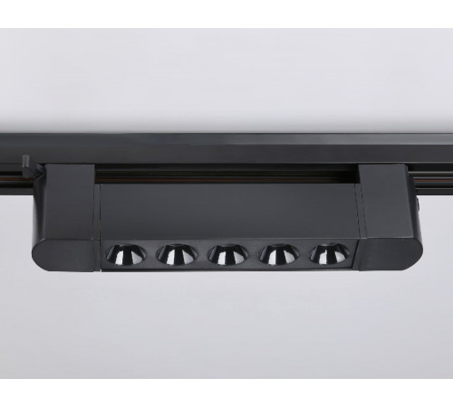 Трековый однофазный светильник Ambrella Light Track system GL6703 Трековый однофазный светильник Ambrella Light Track system GL6703