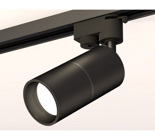 Трековый однофазный светильник Ambrella Light Track System XT6302010 (A2521, C6302, A2061, C6302, N6111) Трековый однофазный светильник Ambrella Light Track System XT6302010 (A2521, C6302, A2061, C6302, N6111)