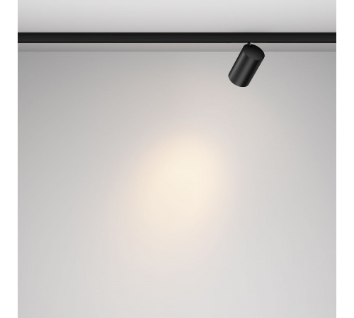 Трековый магнитный светильник Maytoni Focus Led TR187-1-5W2.7K-M-B Трековый магнитный светильник Maytoni Focus Led TR187-1-5W2.7K-M-B