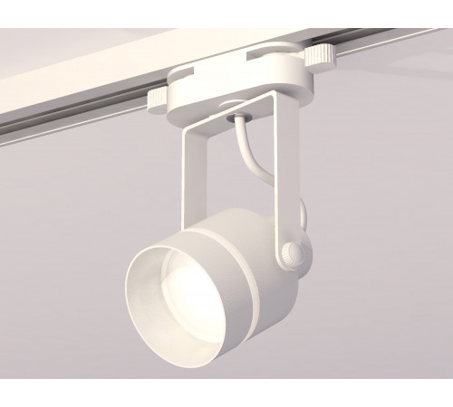 Трековый однофазный светильник Ambrella Light Track System XT6601081 (C6601, N6228) Трековый однофазный светильник Ambrella Light Track System XT6601081 (C6601, N6228)