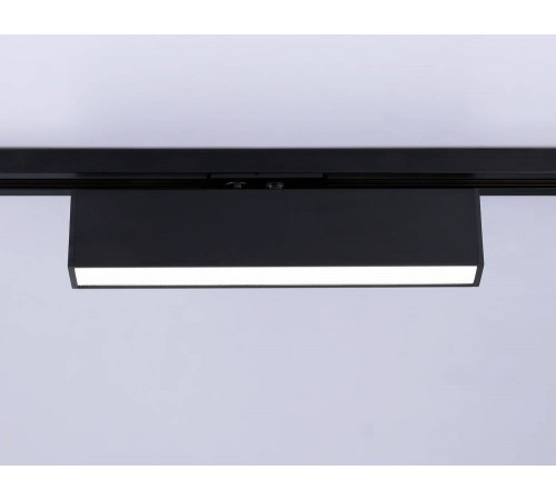 Трековый однофазный светильник Ambrella Light Track System GL6767 Трековый однофазный светильник Ambrella Light Track System GL6767
